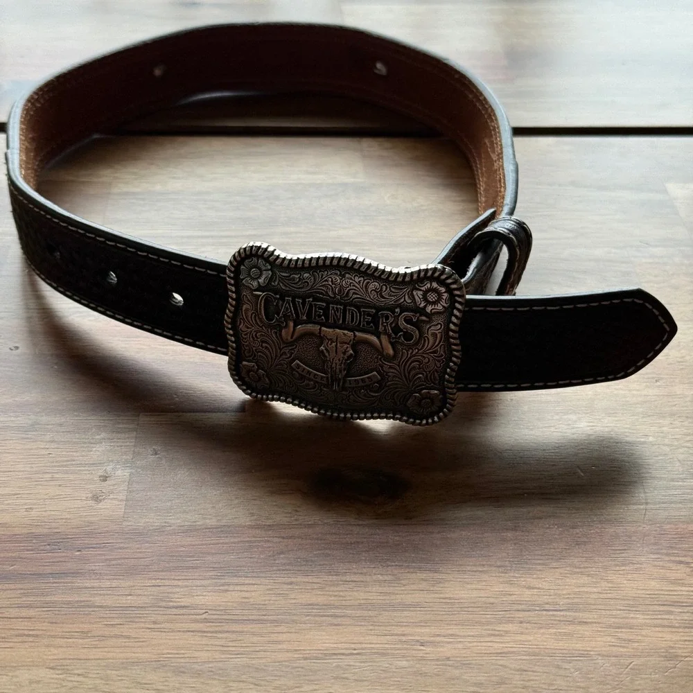 Cavenders Kids Brown Leather Western Belt Cross Studs Basketweave Sz 22 9600802